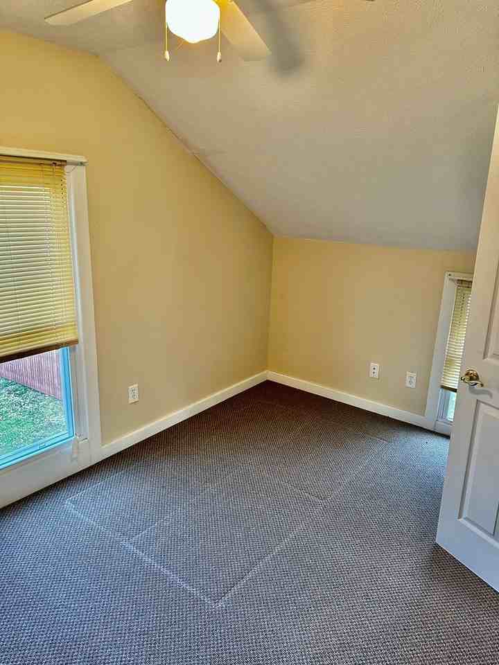 354 W Jefferson St - Photo 4 of 13