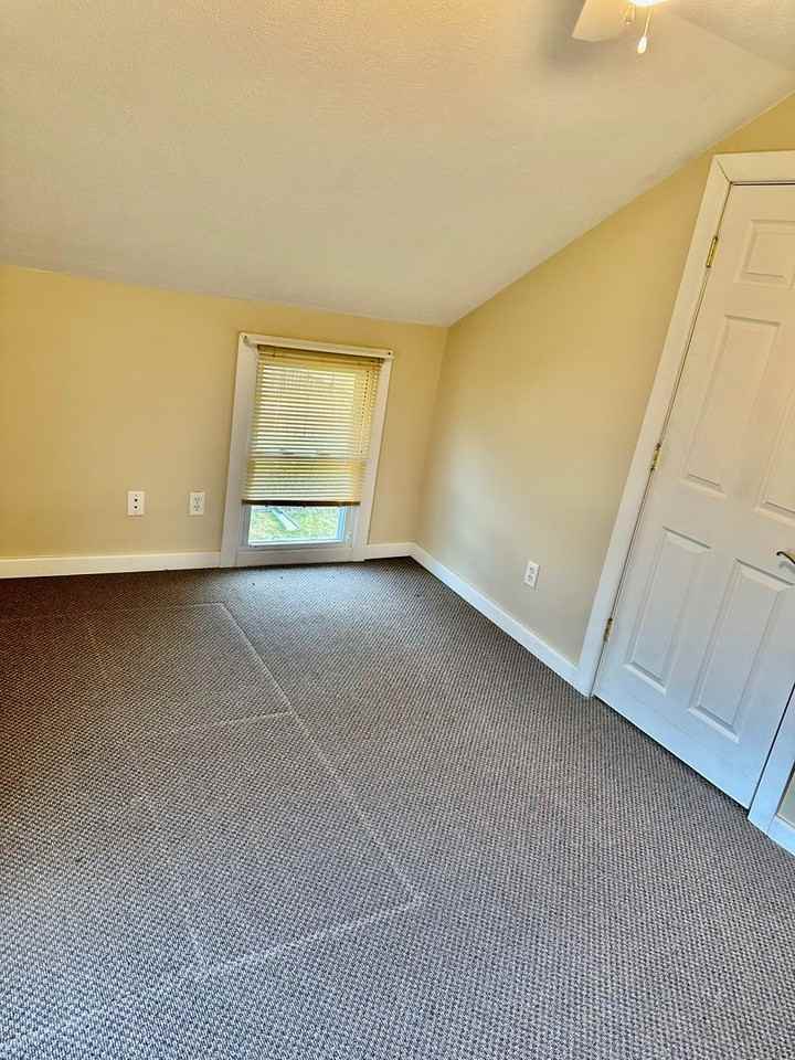 354 W Jefferson St - Photo 5 of 13