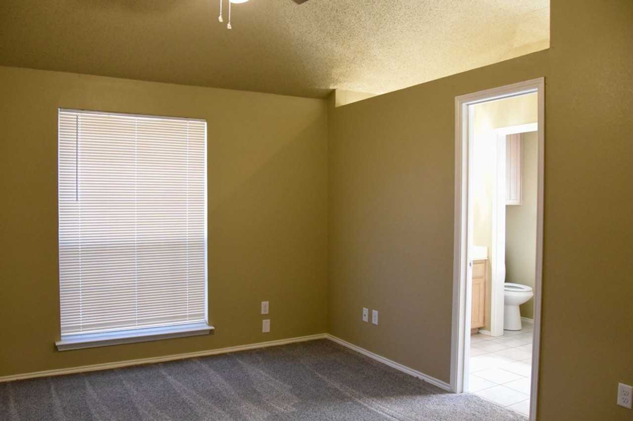112 Misty View Ln - Photo 4 of 17