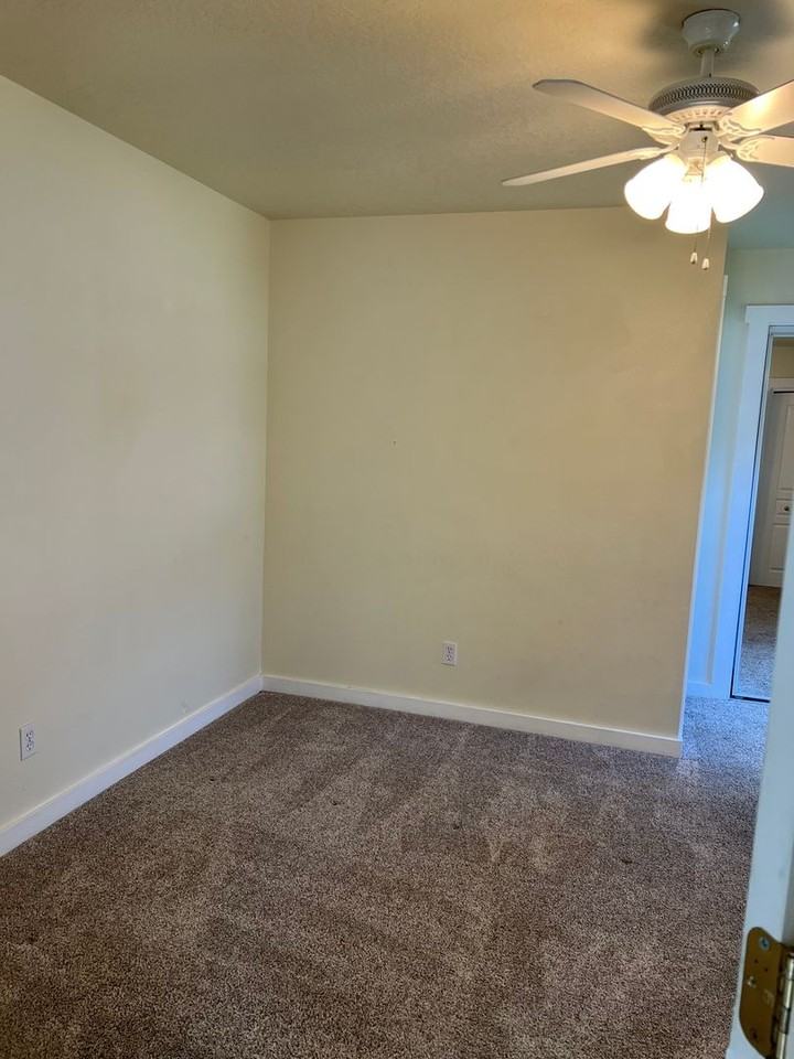 415 Augustina Ct - Photo 7 of 25