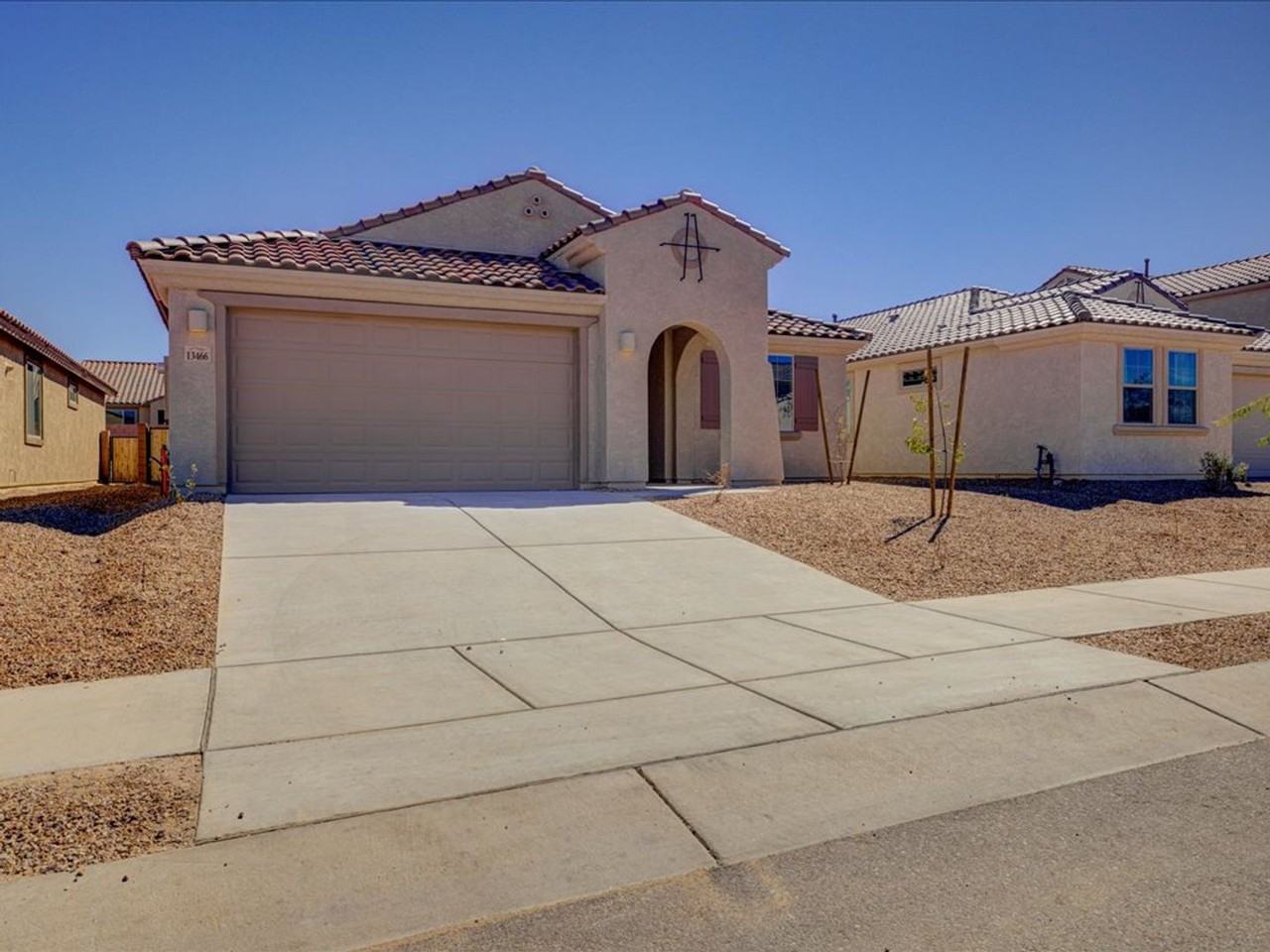 13466 E Joseph Mills Ln - Photo 2 of 40