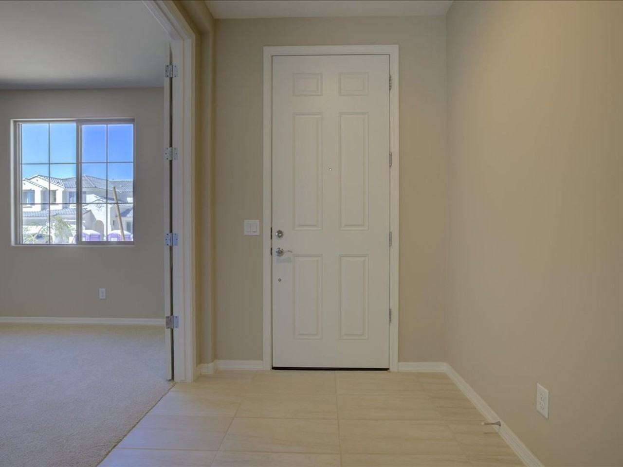 13466 E Joseph Mills Ln - Photo 4 of 40