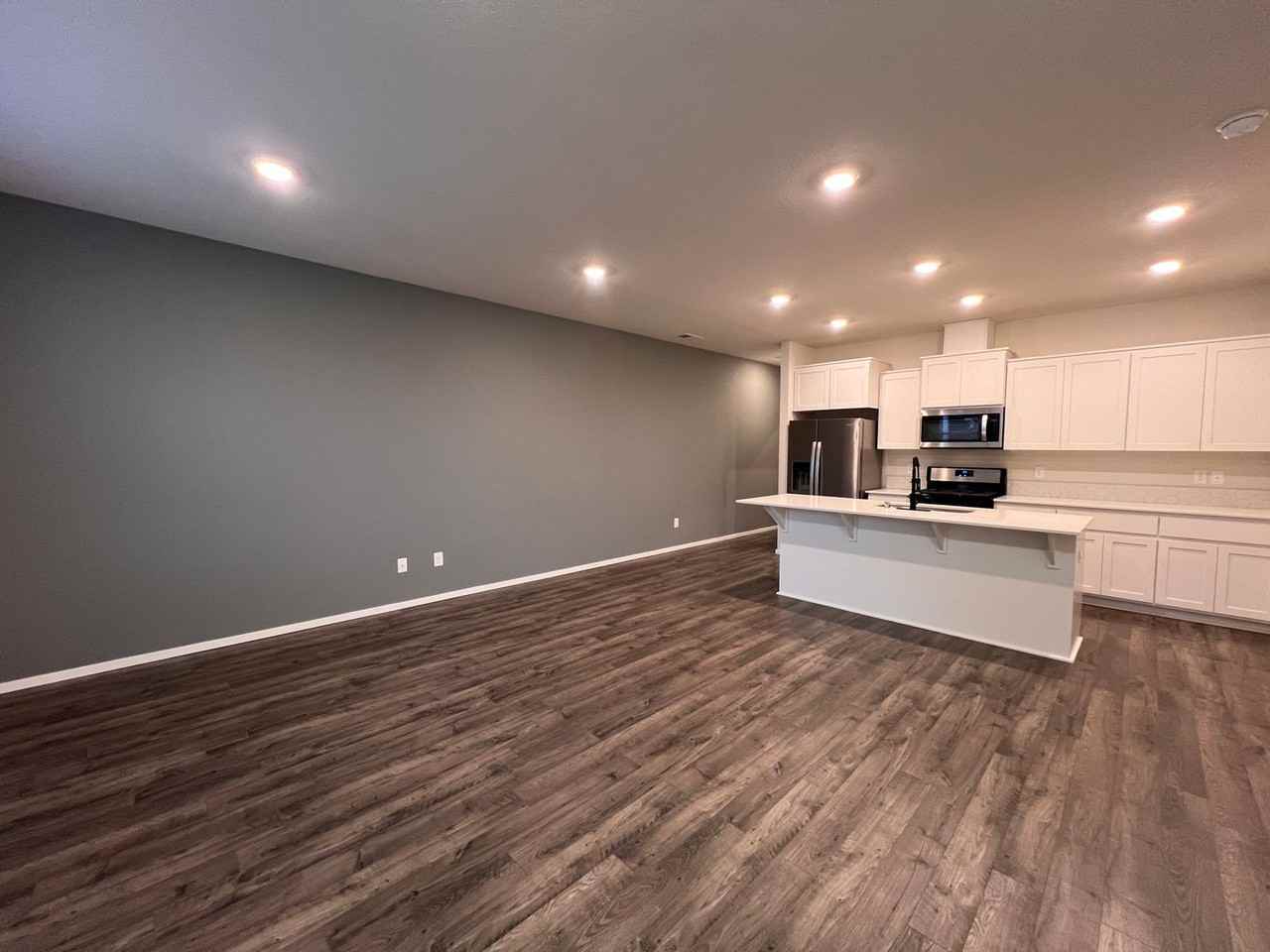 11414 Ne 16th St - Photo 3 of 21