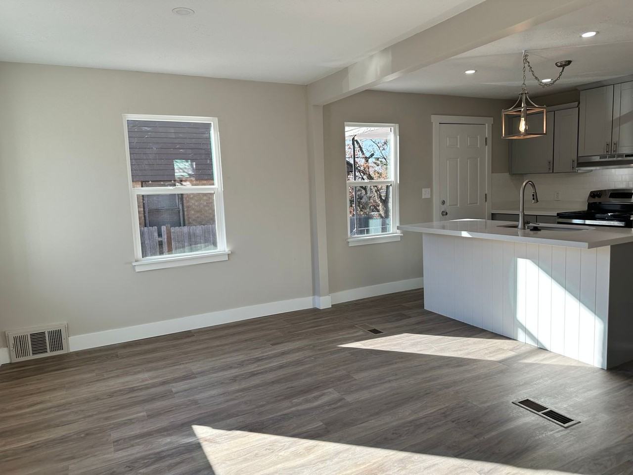 2925 Madison Ave - Photo 5 of 50