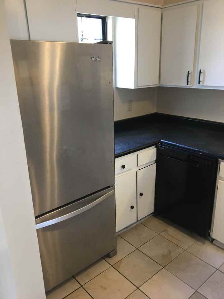 2100 Lenoa Ln - Photo 4 of 11