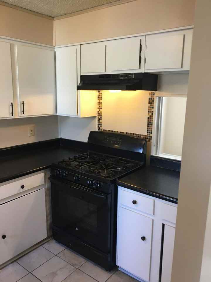 2100 Lenoa Ln - Photo 5 of 11