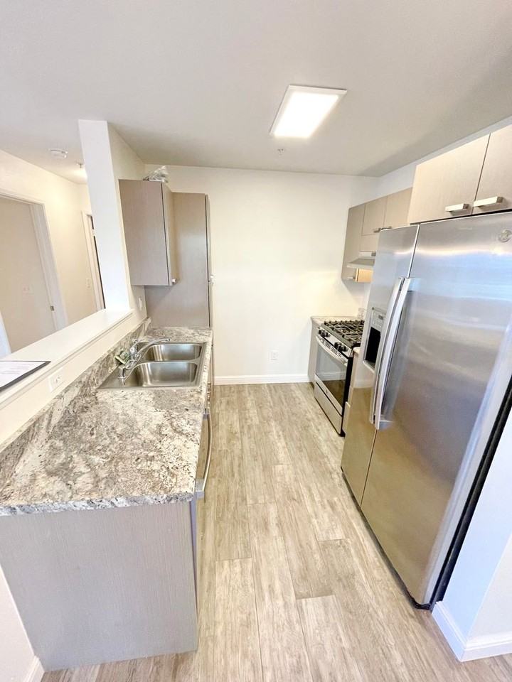 62 Kihalani St #901 - Photo 2 of 17