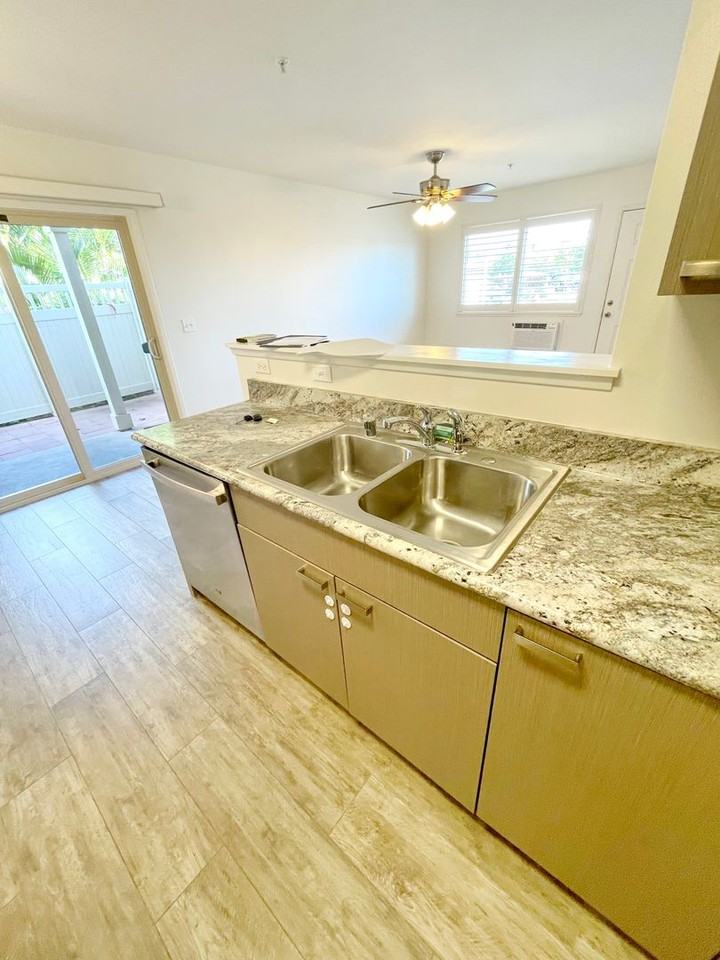62 Kihalani St #901 - Photo 4 of 17