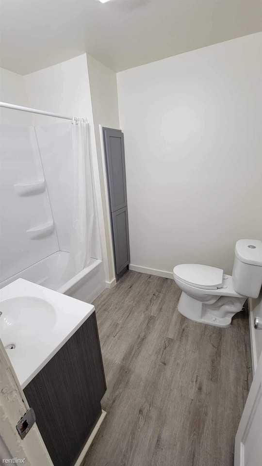 526 Vistula St - Photo 2 of 6