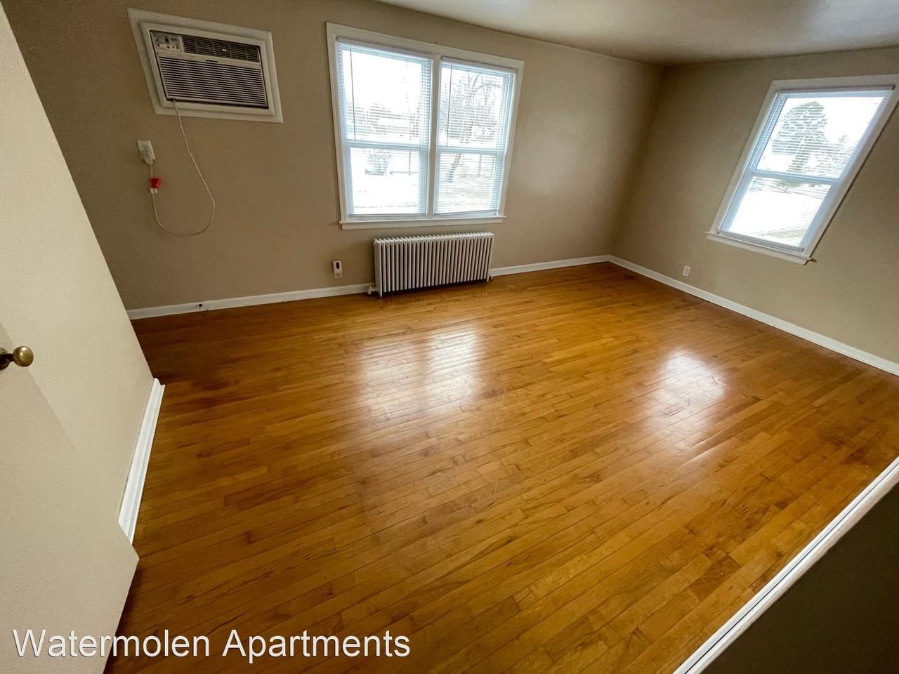 1190 Minahan - Photo 2 of 6