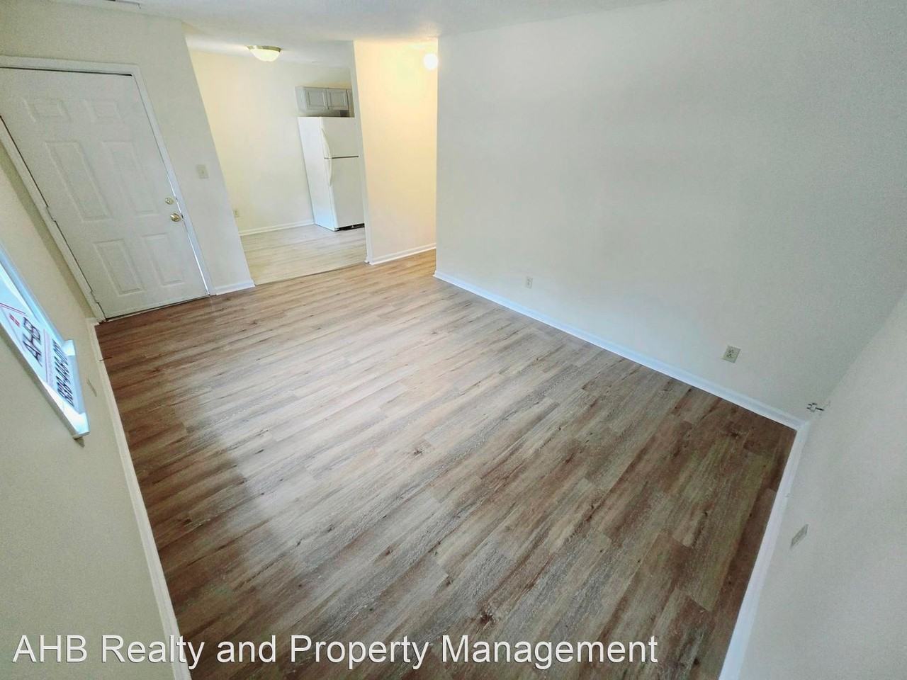 2485 Michelle Drive - Photo 3 of 7