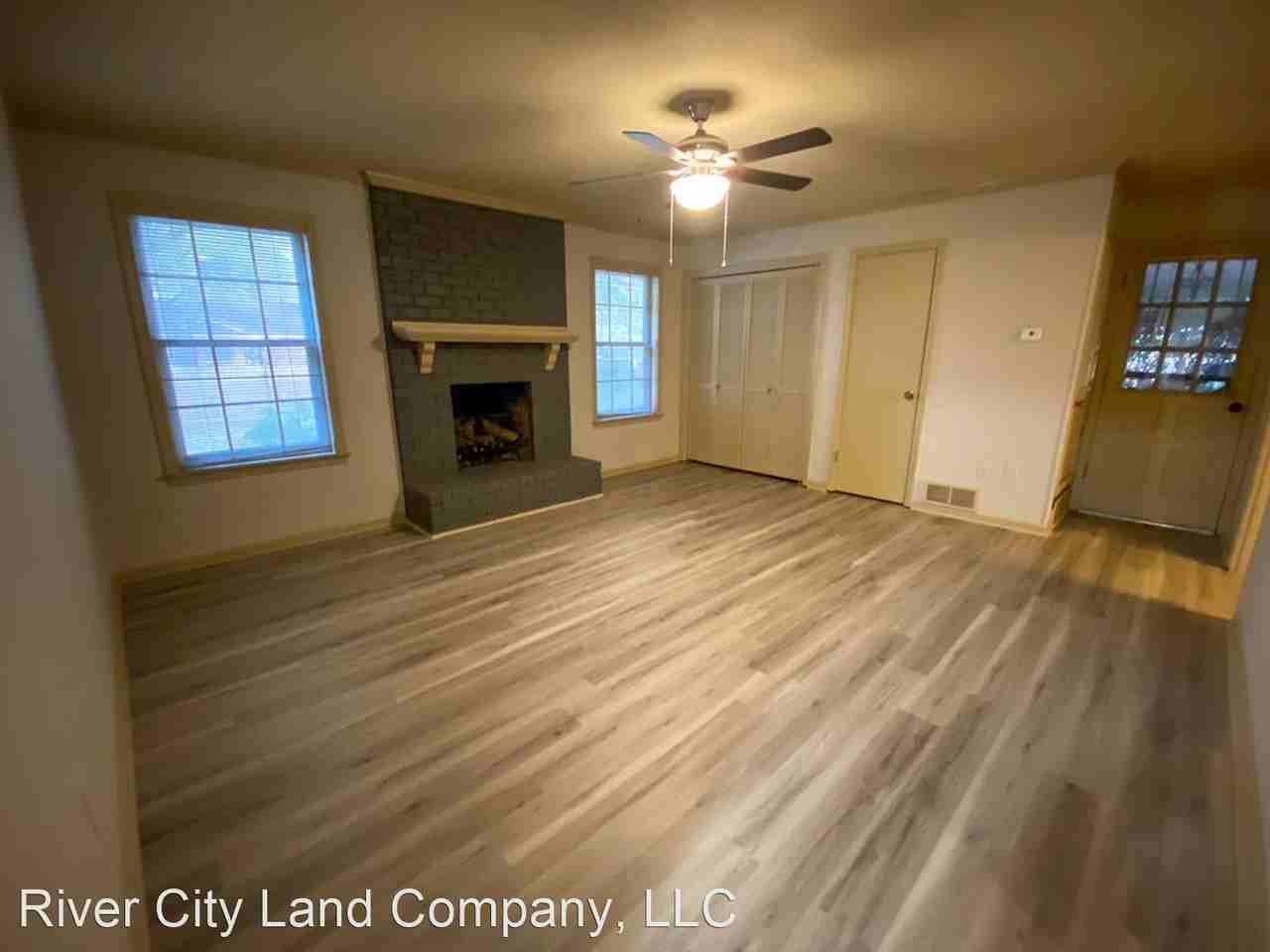 3114 Rosebay Ln - Photo 3 of 20