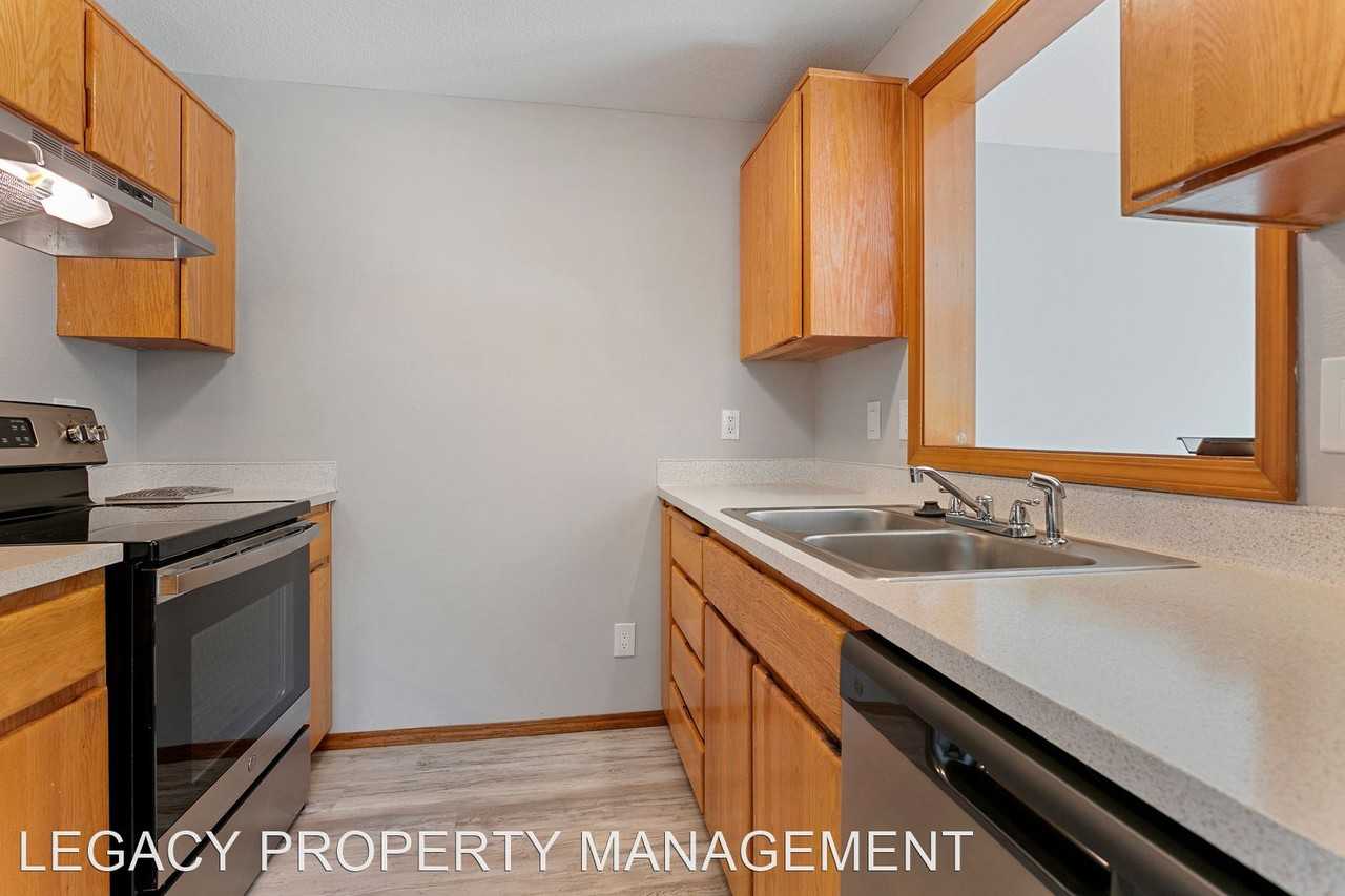 15452 SW Donna Court - Photo 2 of 23