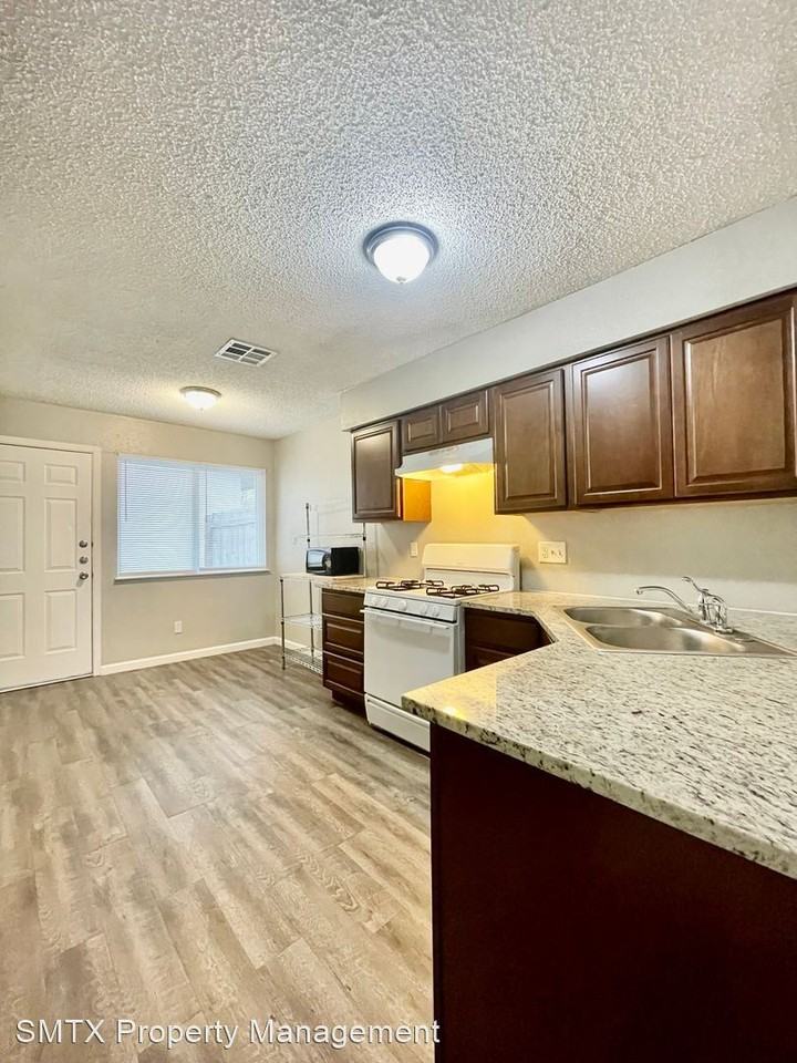 312 W William Cannon Dr - Photo 3 of 11