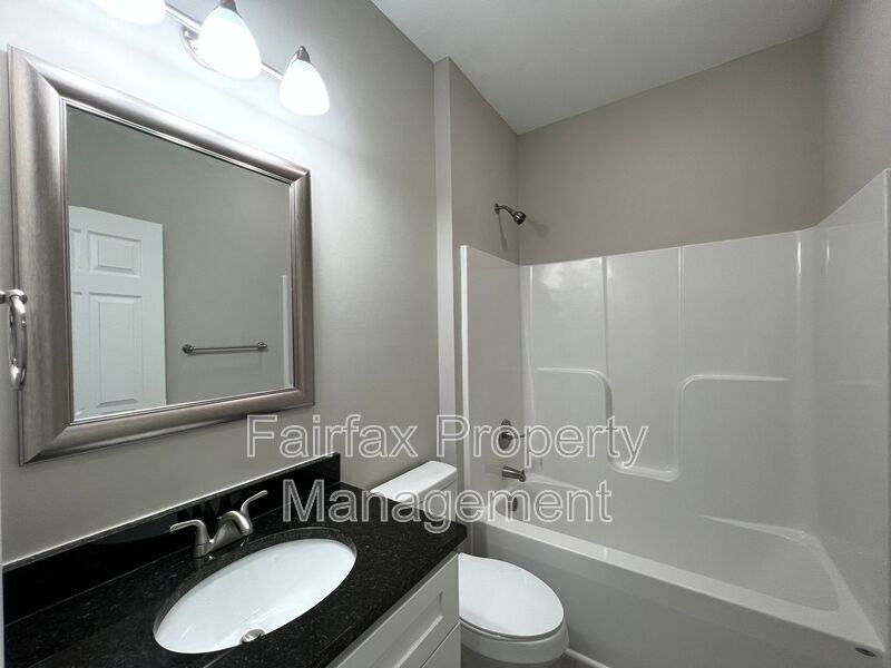 2307 Owen St #A - Photo 6 of 9