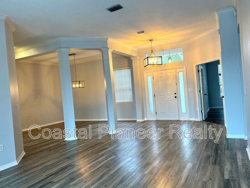 18111 Sugar Brooke Dr - Photo 6 of 40
