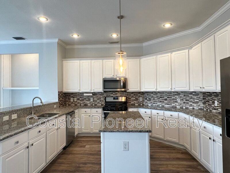 18111 Sugar Brooke Dr - Photo 7 of 40