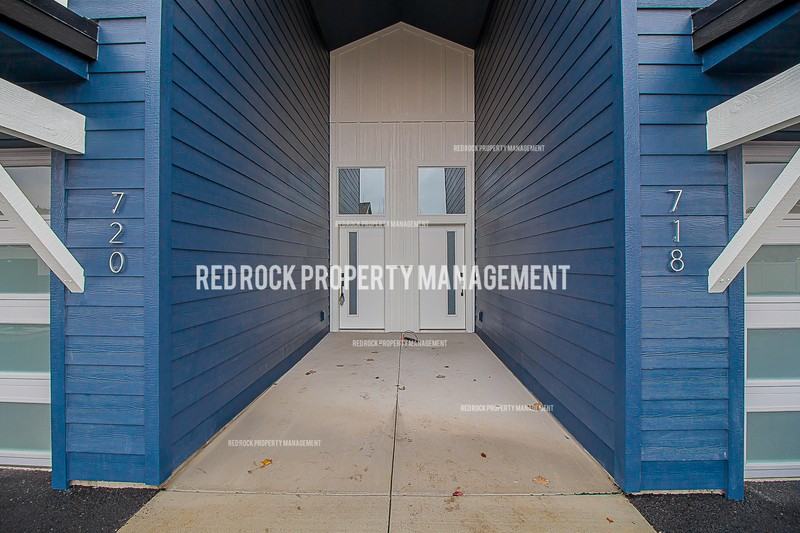 710 S Crescent Ln - Photo 2 of 19