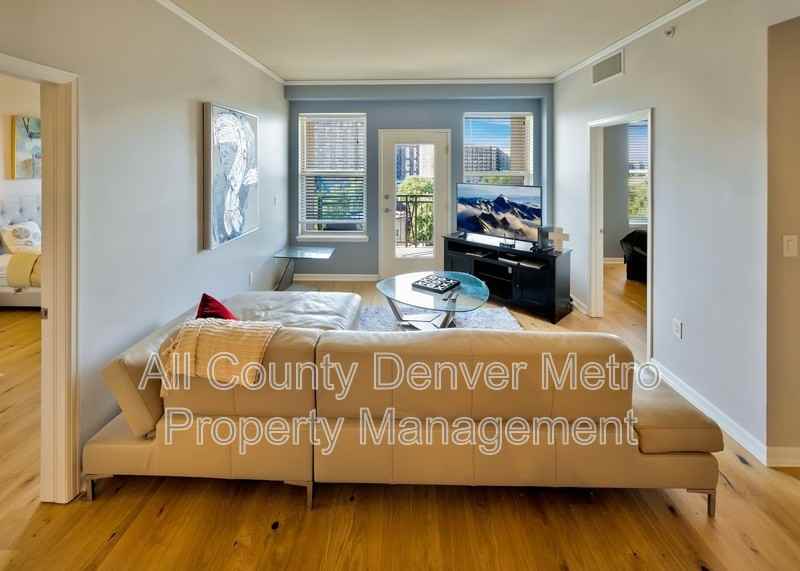 1975N N Grant St #704 - Photo 6 of 16