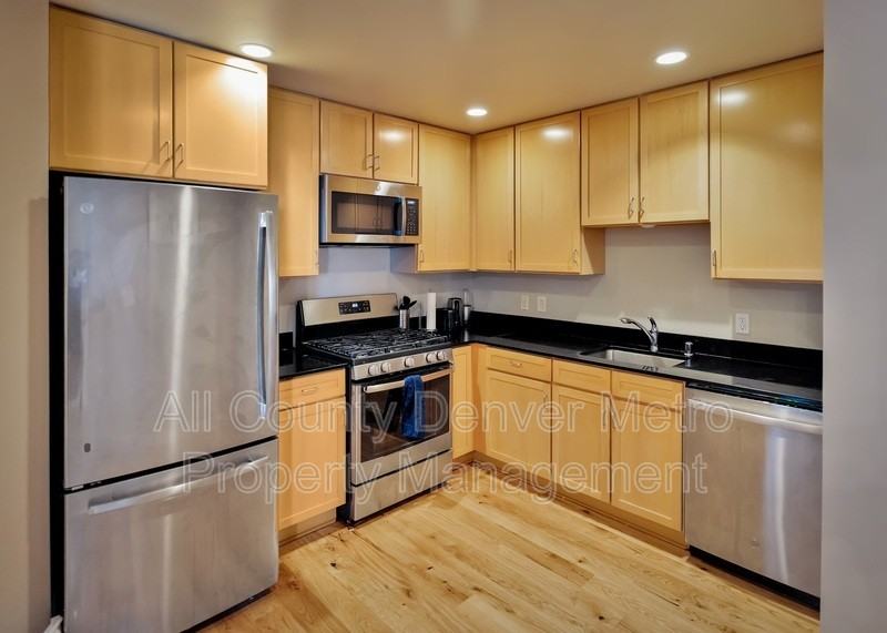 1975N N Grant St #704 - Photo 2 of 16