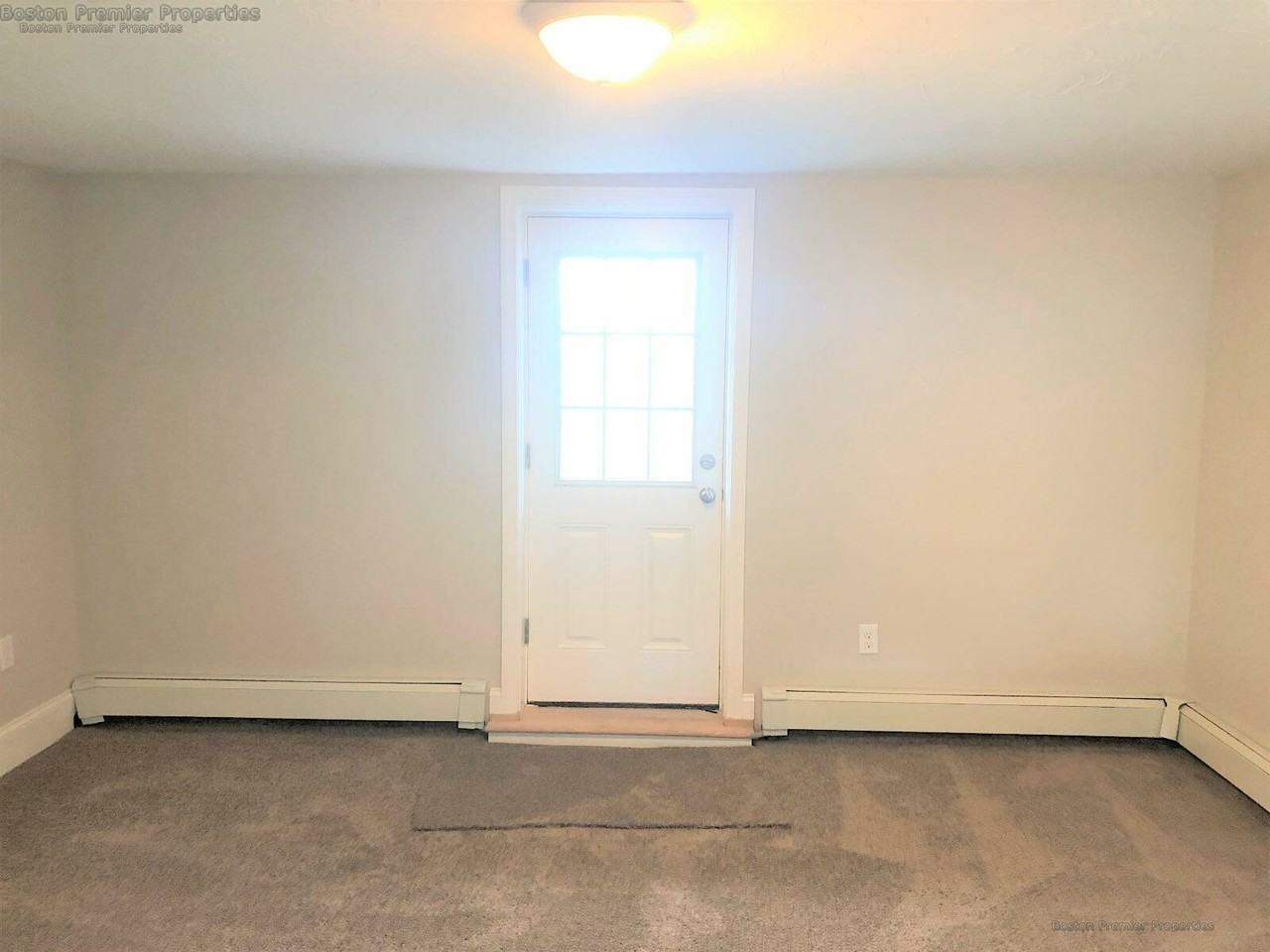 Plover Rd #C - Photo 5 of 8