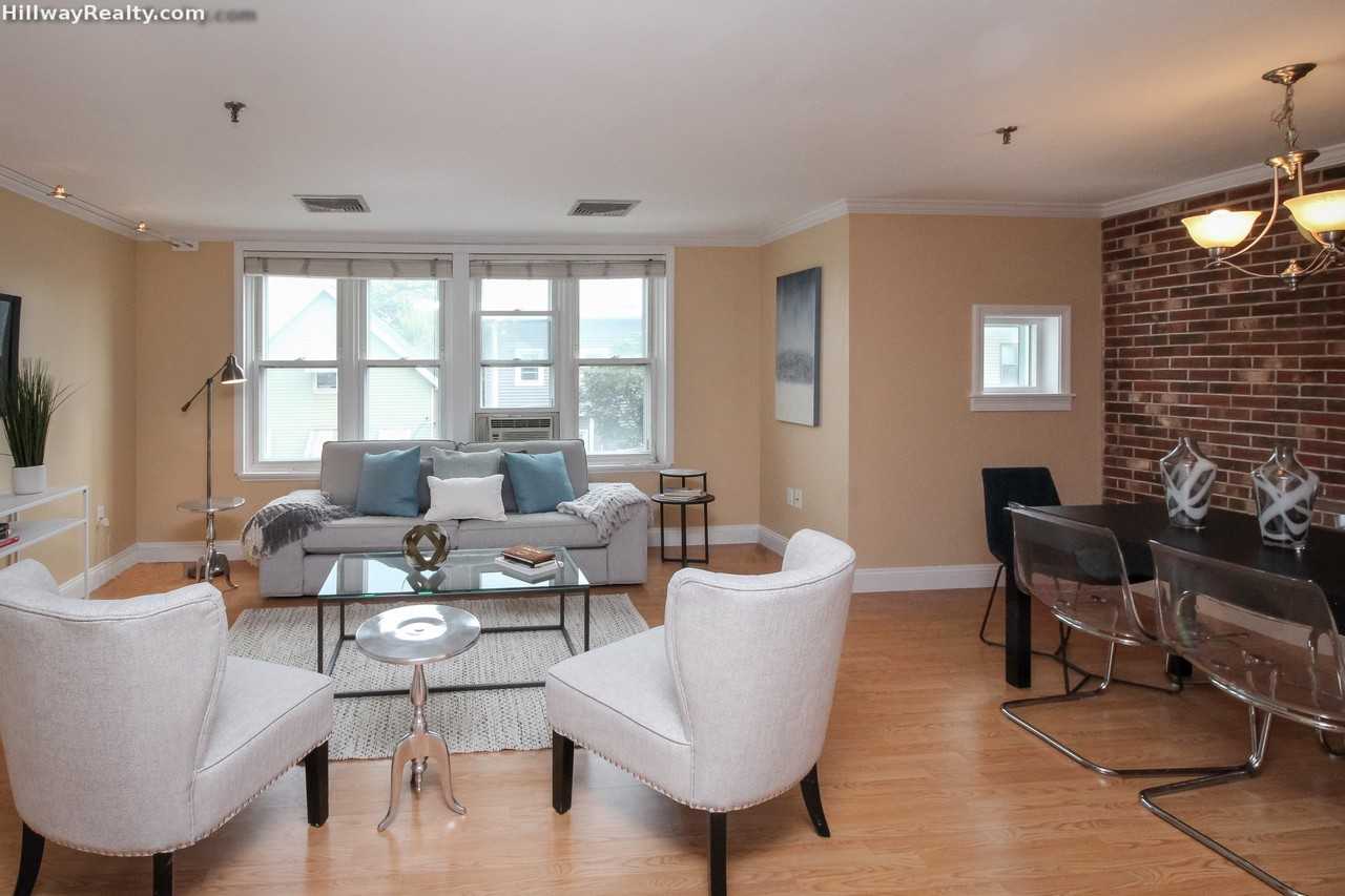 161 W 6th St #C - Photo 3 of 23