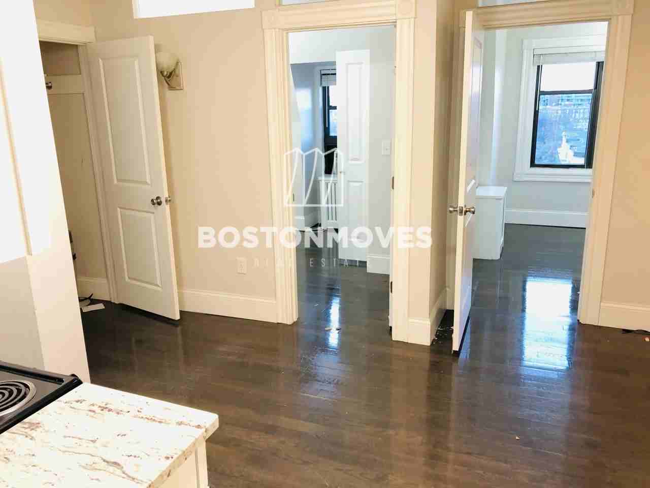 Westland Ave. & Hemenway Street #816 - Photo 2 of 21