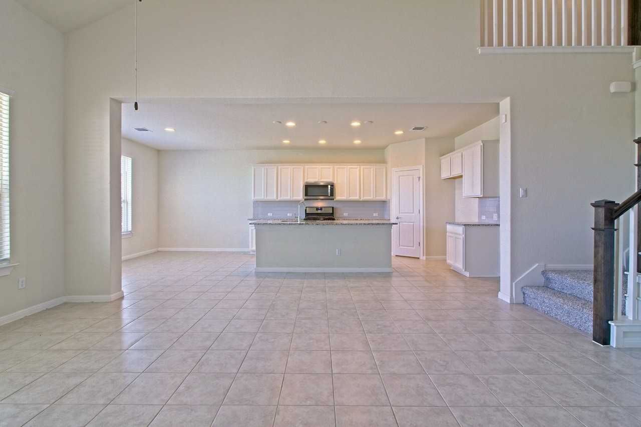 5610 Wolf Pack Dr - Photo 2 of 30