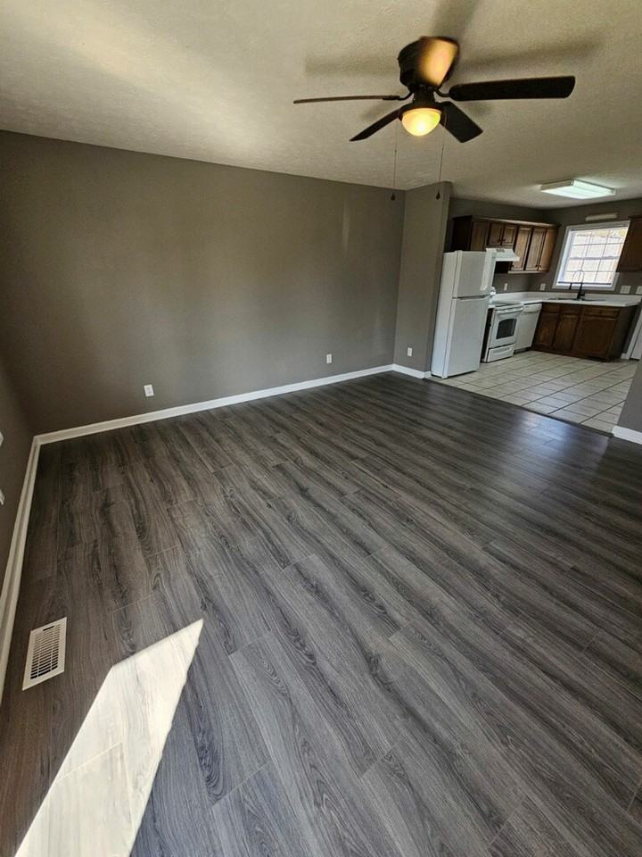 70 Ridgedale Dr - Photo 2 of 7