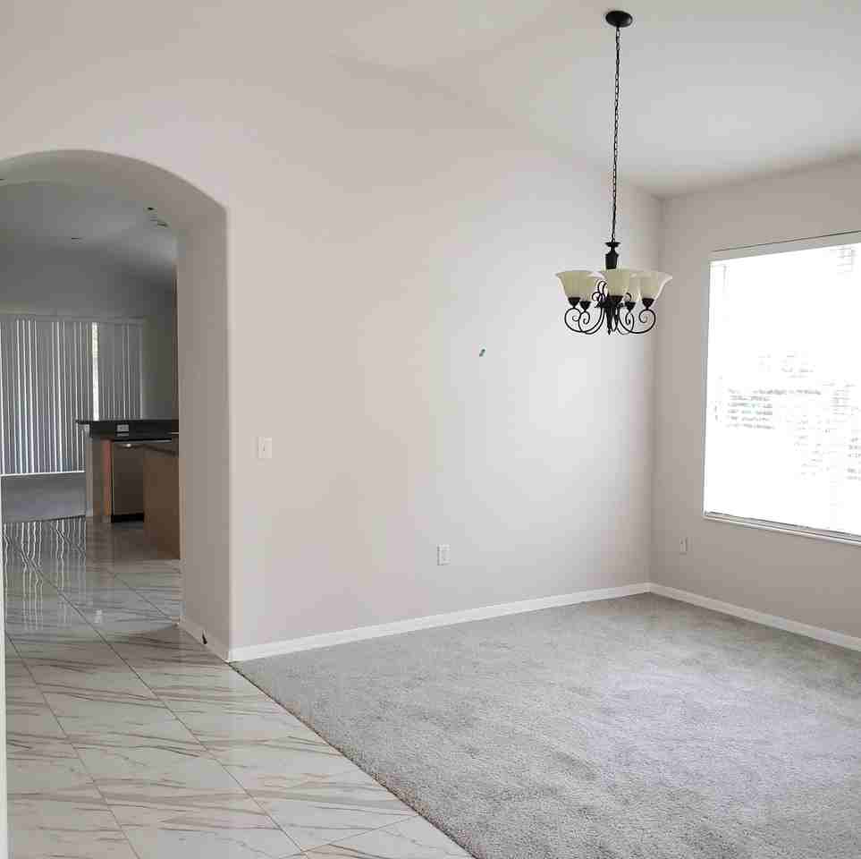 1126 Nashville Dr - Photo 2 of 24