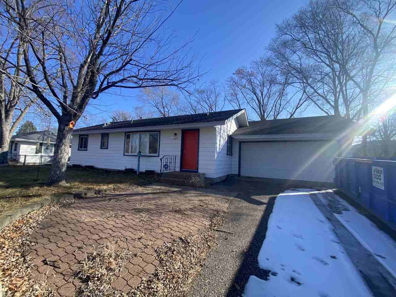 11625 Wren St Nw - Photo 2 of 24