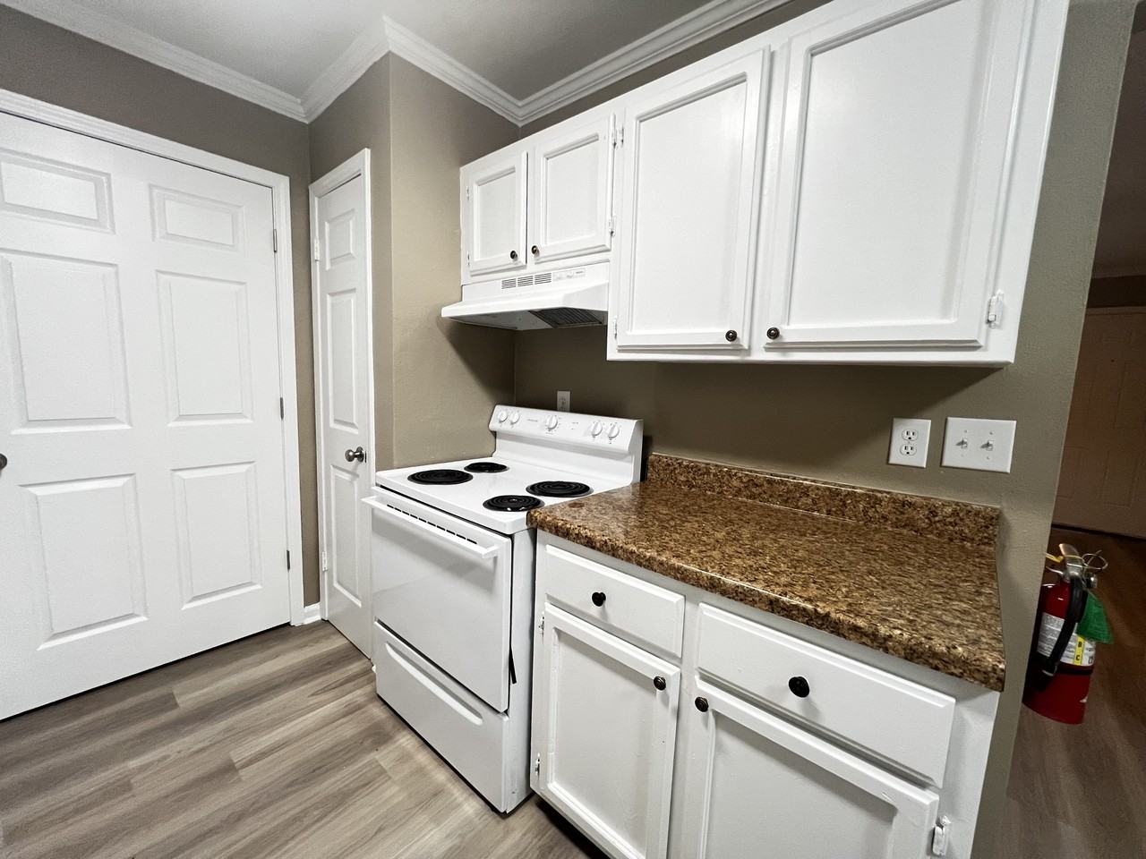 2150 N Sherwood Forest Dr #27C - Photo 3 of 9