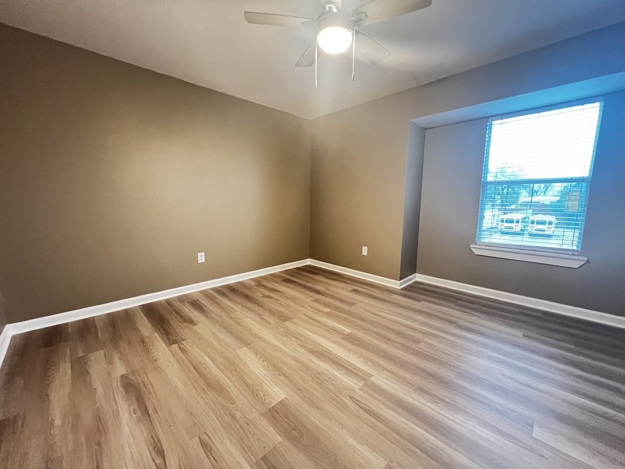 2150 N Sherwood Forest Dr #27C - Photo 5 of 9