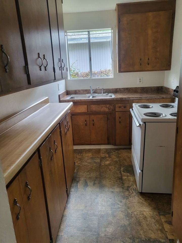 SS2231-2 - Photo 3 of 9