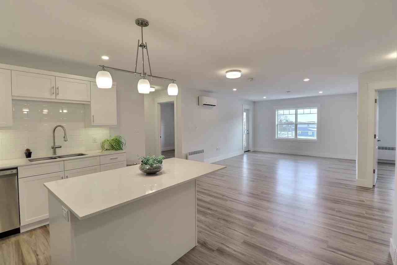 562 203-562 Malpeque Road - 203 #203 - Photo 2 of 7