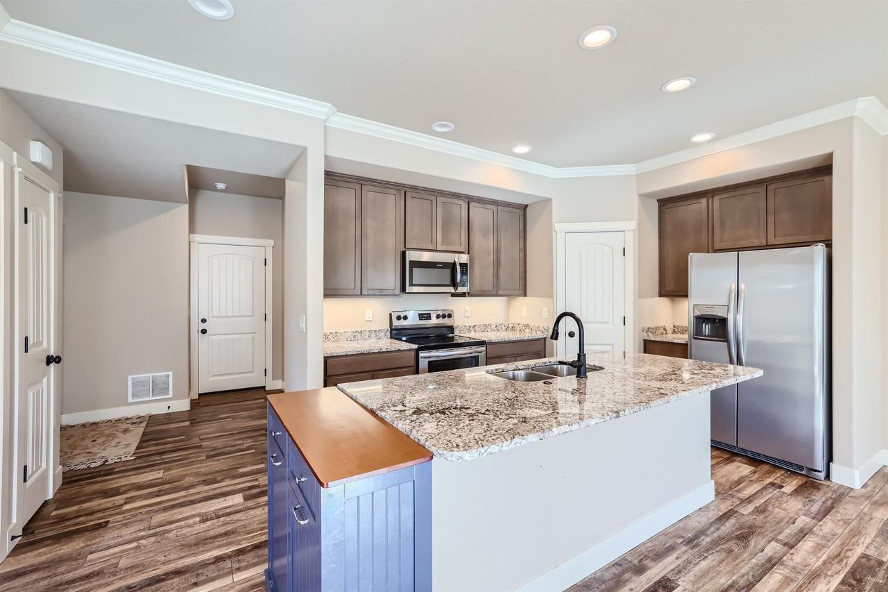 859 Redemption Pt #1 - Photo 4 of 11