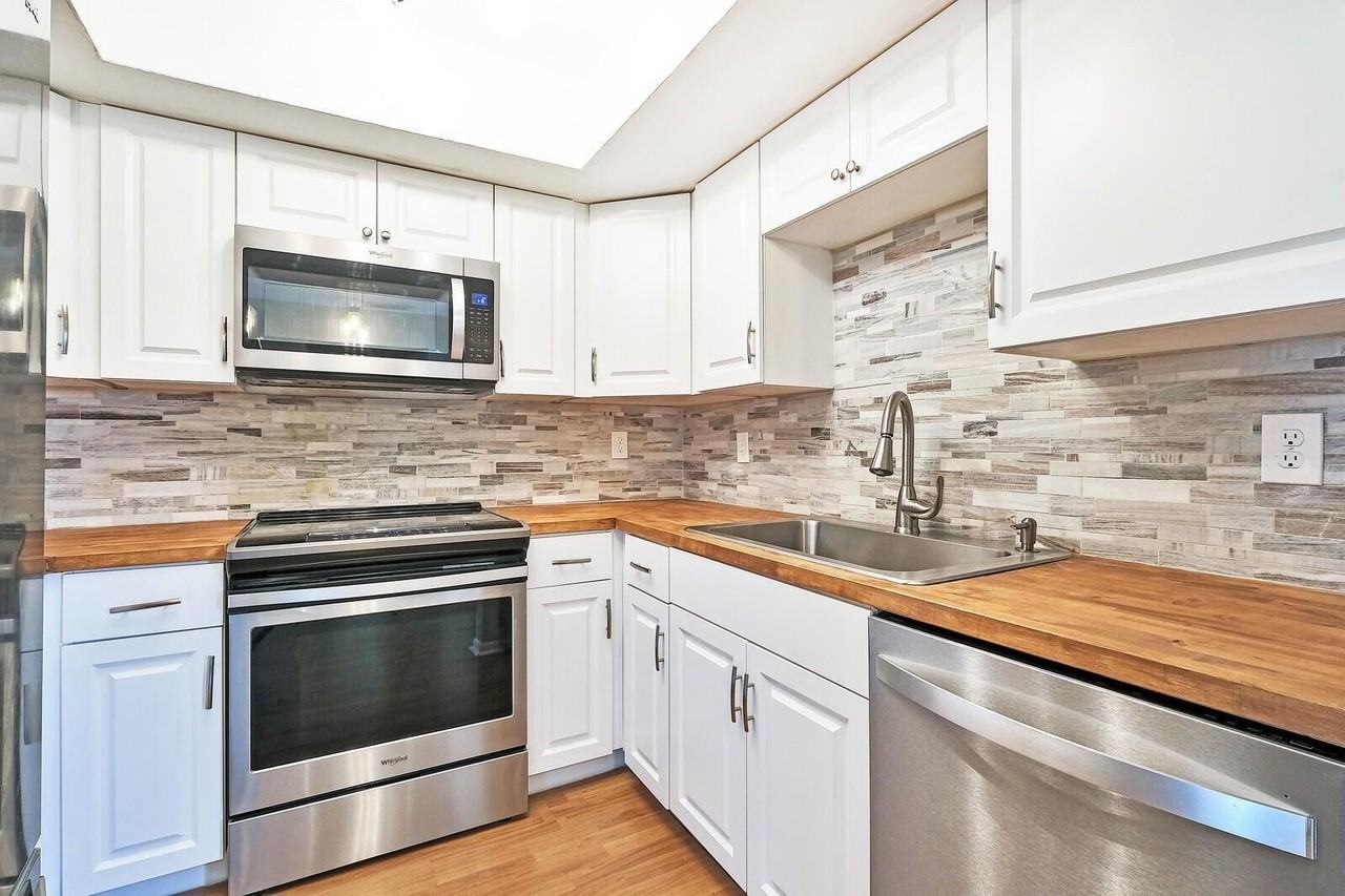 10290 N Military Trl 5B, Palm Beach Gardens, FL 33410 2 Bedroom