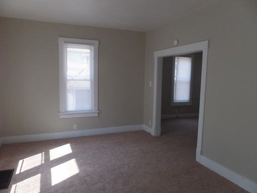 1715 13th Ave - Photo 2 of 8