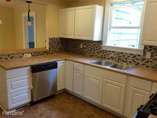 952 Valley Ave NW - Photo 2 of 11