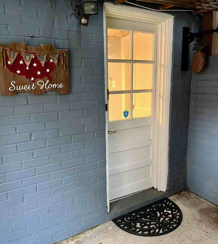 603 N Center St NW - Photo 2 of 10