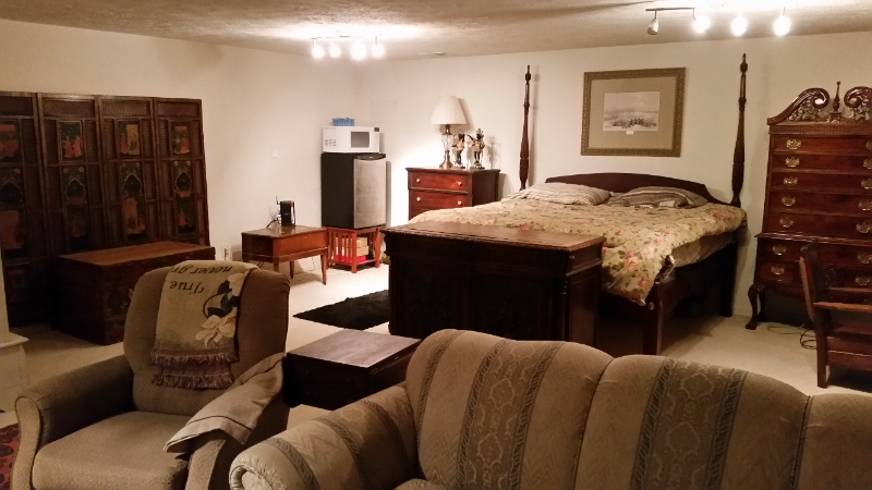 1213 Woodbrook Ct - Photo 2 of 14