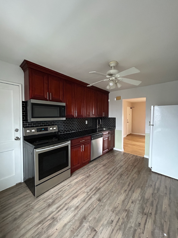 24B Troy Dr - Photo 2 of 16