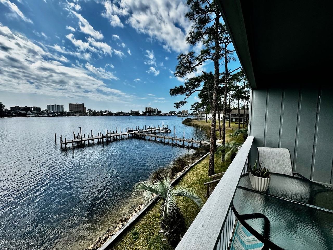 6909 N Lagoon Dr - Photo 2 of 27