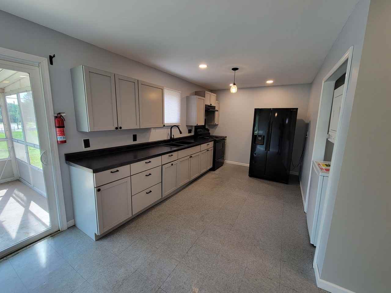 1354 Woodbine Way - Photo 2 of 22