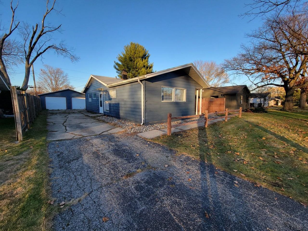 3125 Boynton Ave - Photo 2 of 35