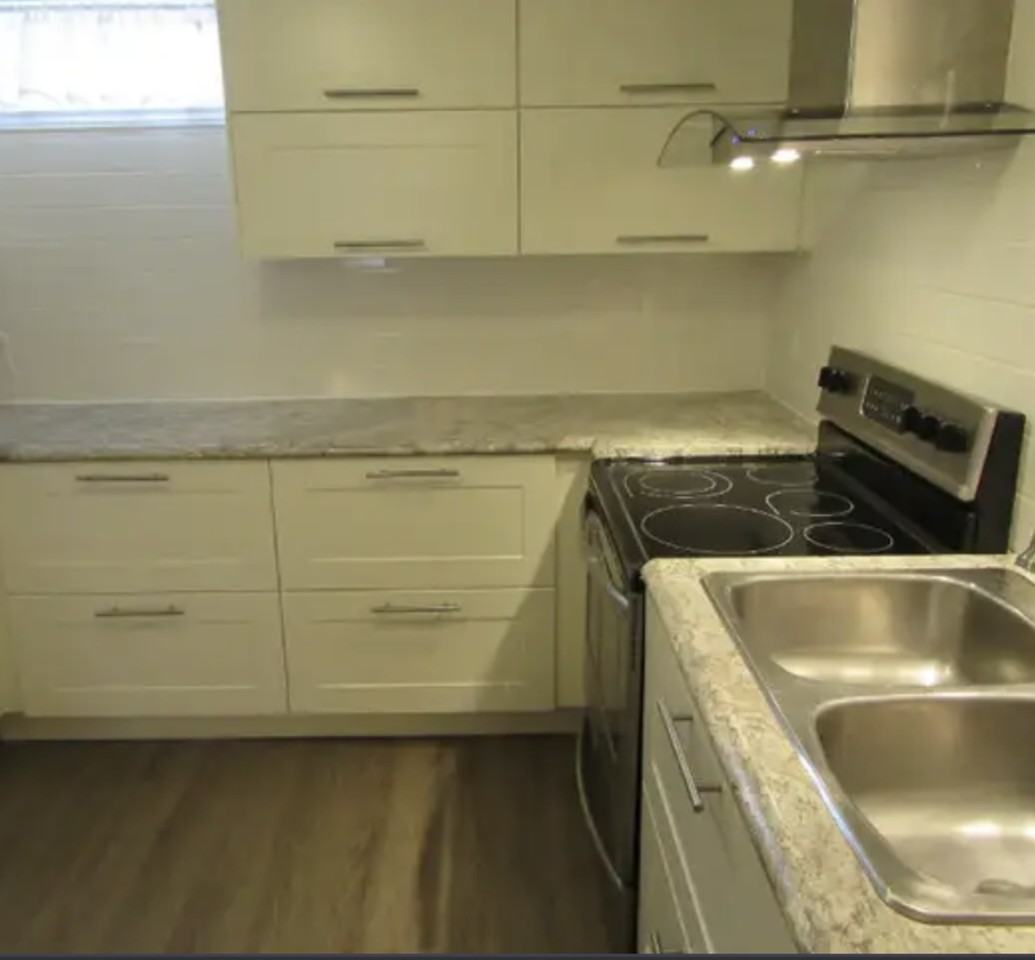 21 Dovercliffe Road #B - Photo 3 of 11
