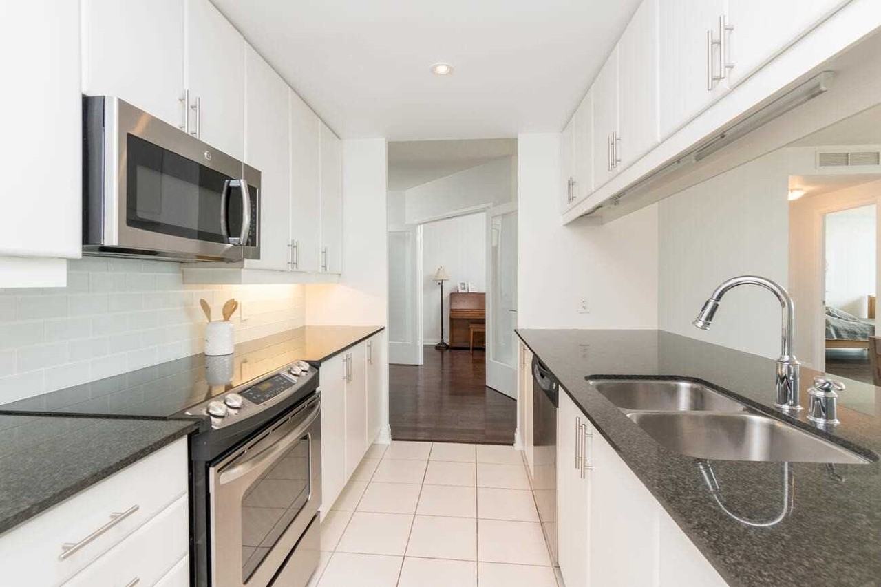 1055 Southdown Road - Photo 7 of 40