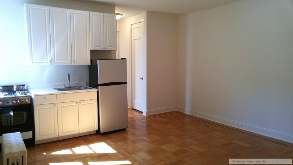 282 Cabrini Blvd #4K