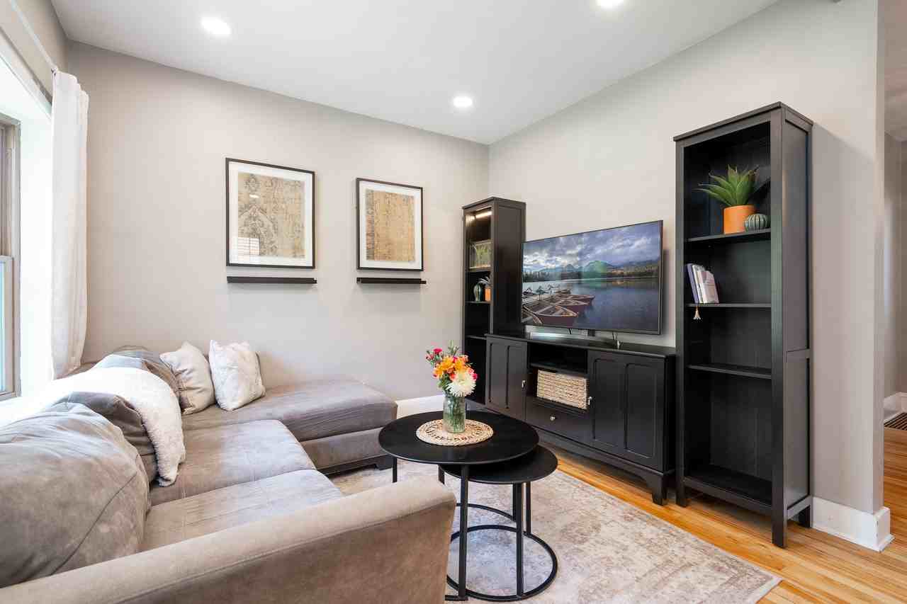 5816 Pillsbury Ave S #NA - Photo 4 of 30