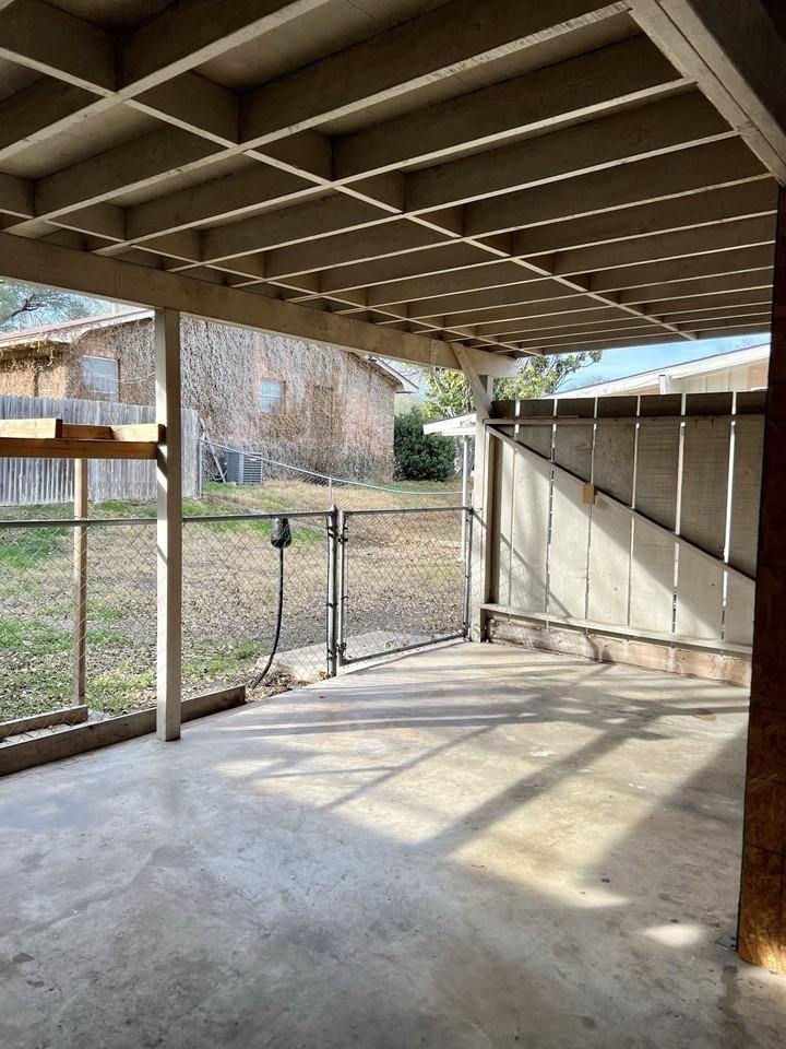 3216 Urban Crest Dr #NA - Photo 4 of 31